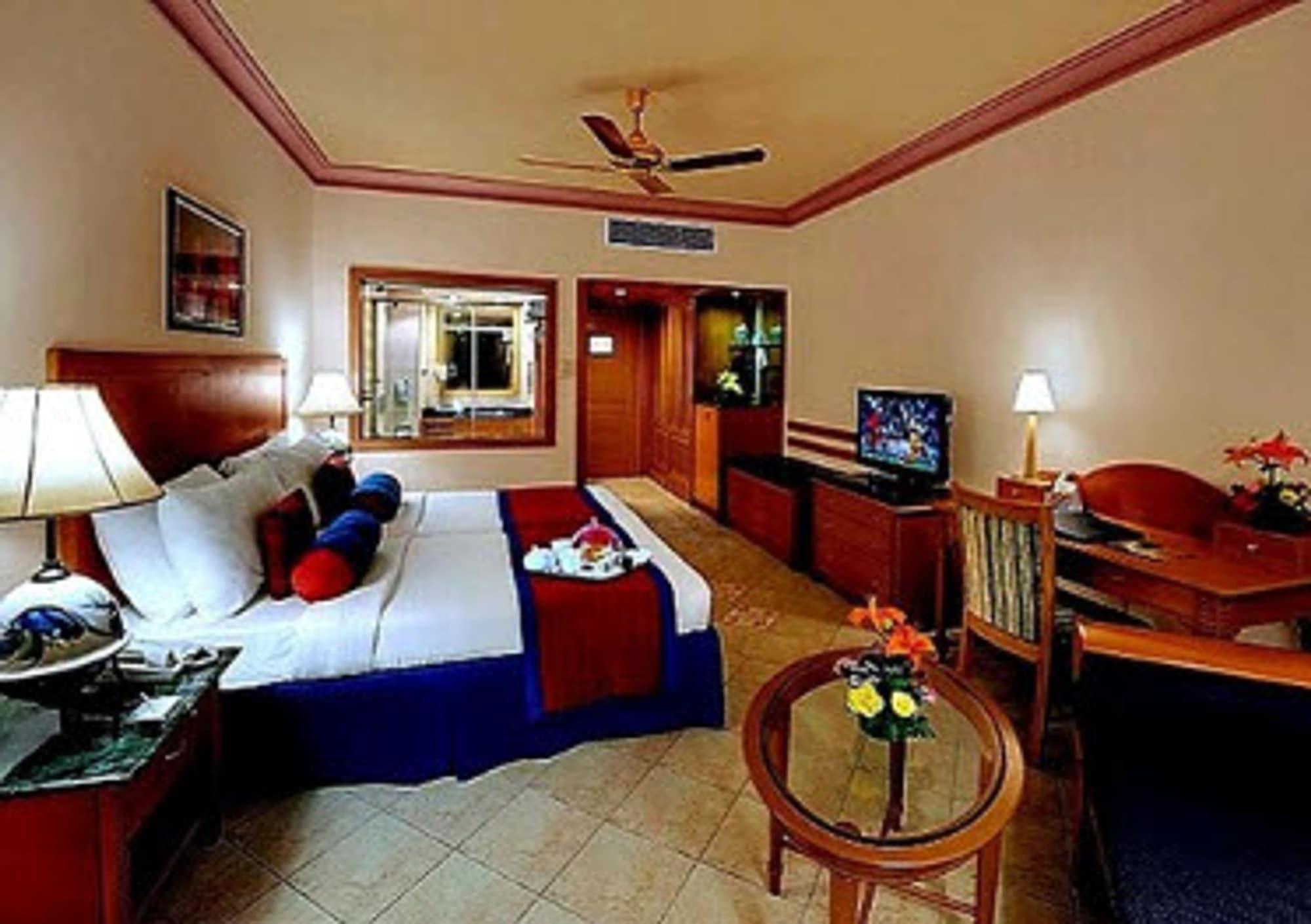 Kenilworth Resort & Spa, Goa Utorda Extérieur photo
